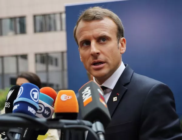 Макрон ще въвежда военна повинност във Франция