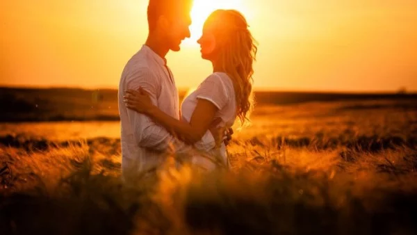 Зодиите, с които ви очаква любов завинаги