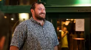 {{ otherArticle[0].article.title }}