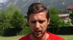 {{ otherArticle[0].article.title }}