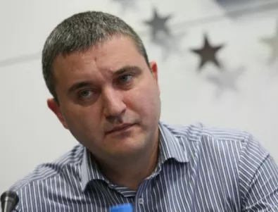 Горанов: Икономиката се справя добре, българските граждани работят