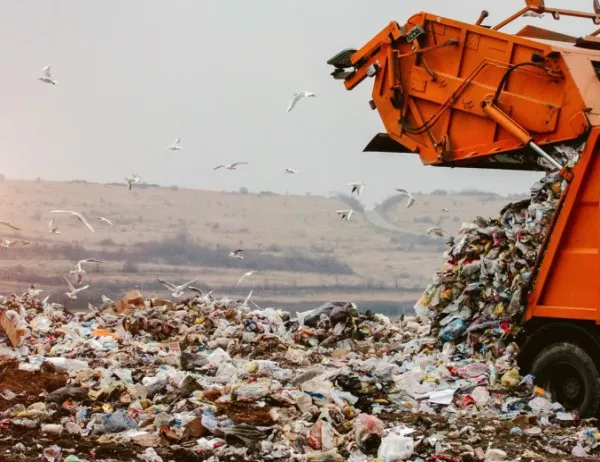 В крайна сметка Пазарджик обяви бедствено положение заради боклука