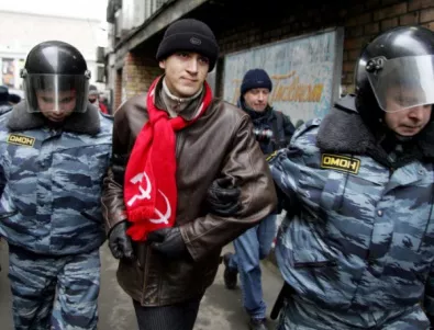 Масови арести в Русия след протести срещу Путин
