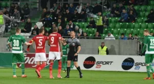 {{ otherArticle[0].article.title }}