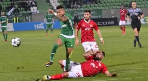 {{ otherArticle[0].article.title }}