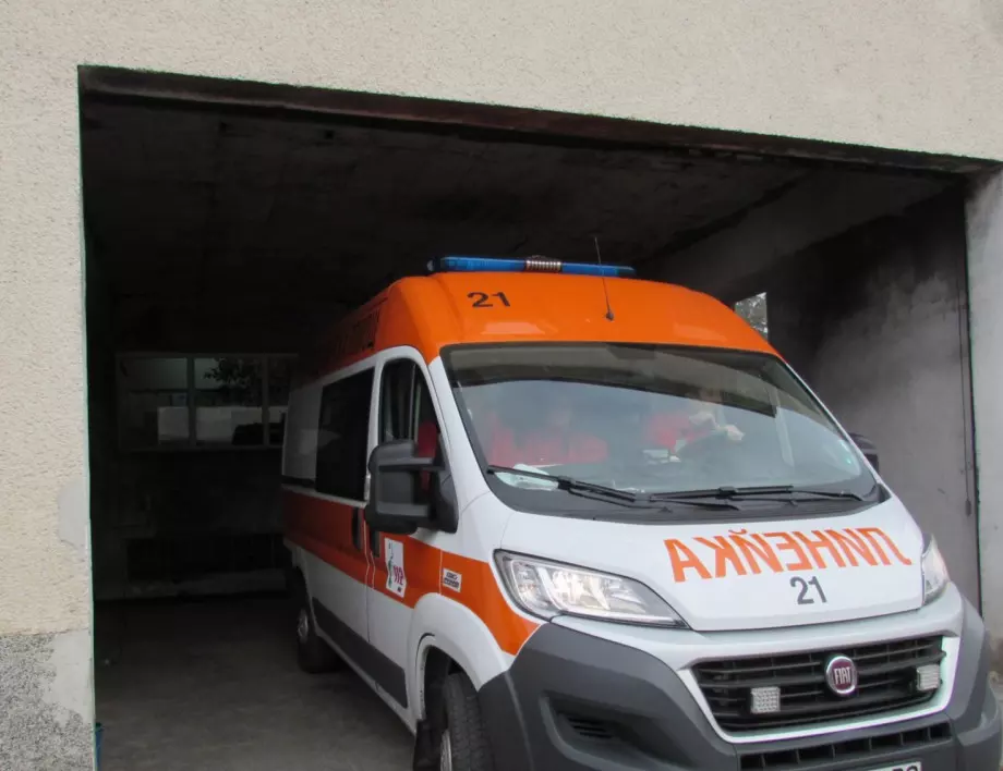 8 са вече заразените медици от Спешната помощ в София
