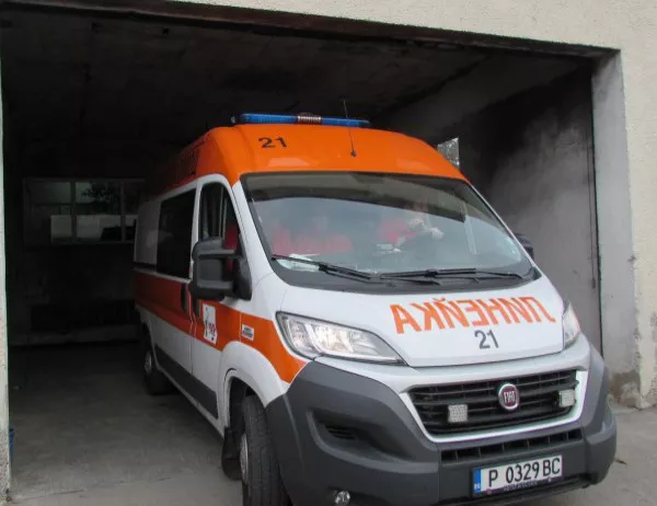 Порой наводни три отделения в болницата в Пазарджик 