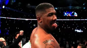 Паркър е пред отказване от бой с Джошуа, изсмял се е на предложената оферта