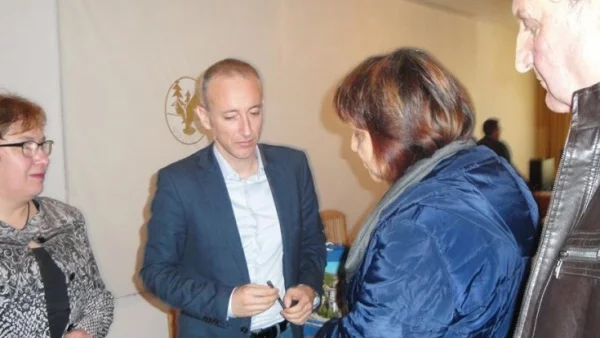 Вълчев: Средно 5-10% се увеличават парите за училищата в отдалечените райони