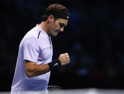 Роджър Федерер тръгна с победа в Лондон