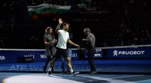 {{ otherArticle[0].article.title }}