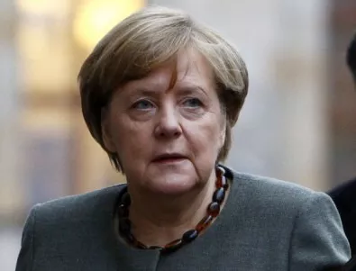 Меркел: Германия няма да участва във възможна военна операция в Сирия