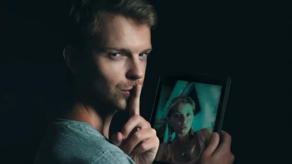 3 ПРИЧИНИ, поради които мъжете ИЗНЕВЕРЯВАТ