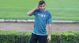 {{ otherArticle[0].article.title }}