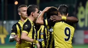 {{ otherArticle[0].article.title }}