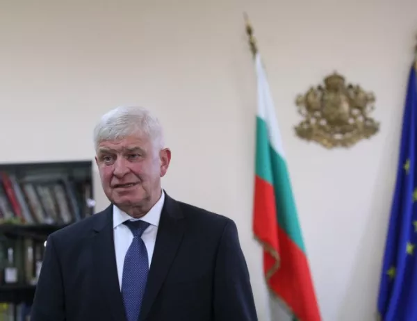 Българите няма да останат без лекарства през 2018 г., успокои здравният министър