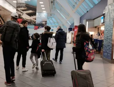 Евакуираха летището в Манчестър заради пукнатина