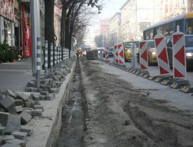 Пореден ремонт на част от бул. 