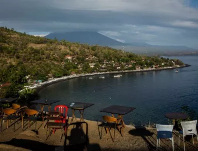 Летището в Бали остава затворено до 29 ноември заради вулкана