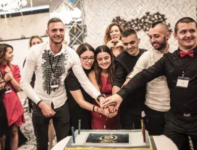 Младежката организация на съюза на глухите в България чества своя юбилей в хотел „Маринела