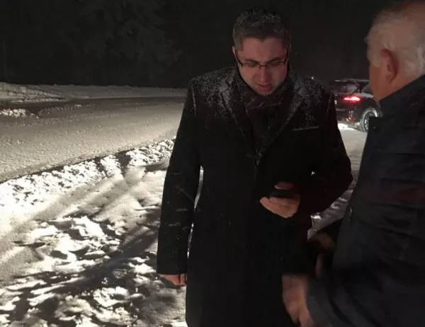Нанков помоли шофьорите да се подготвят за снега: Борбата с войната по пътищата е съвместен процес