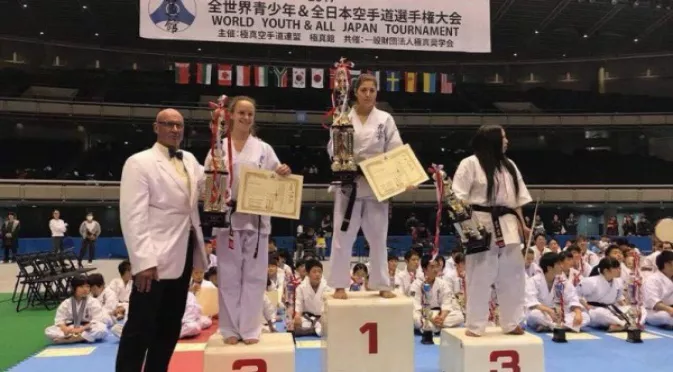 Шест медала и абсолютната шампионска титла по карате киокушин за България в Япония