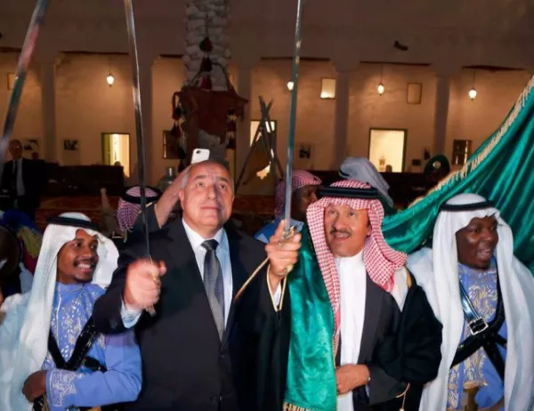 Борисов участва в танца със саби в Саудитска Арабия (ВИДЕО)