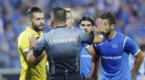 {{ otherArticle[0].article.title }}