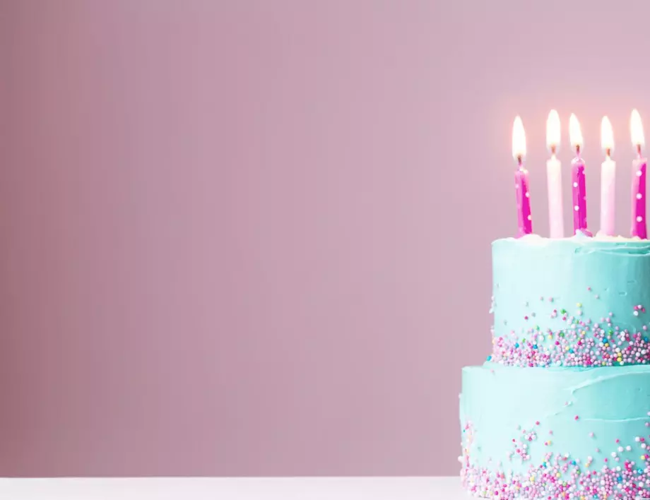 Учени: Не пейте „Честит рожден ден“ по време на пандемия 