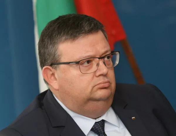 Цацаров иска ново изслушване Бойко Рашков в парламента