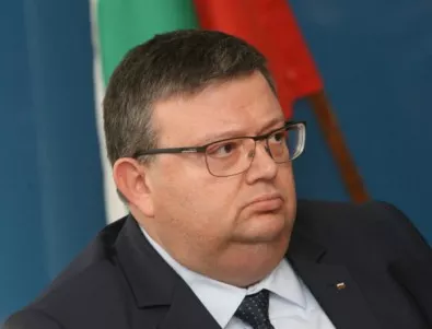 Цацаров критикува сериозно поправките за арестите и за общинските съветници