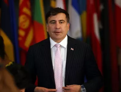 Бившият президент на Грузия Саакашвили отмени гладна стачка в затвора