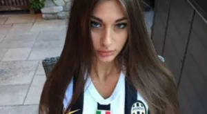 {{ otherArticle[0].article.title }}