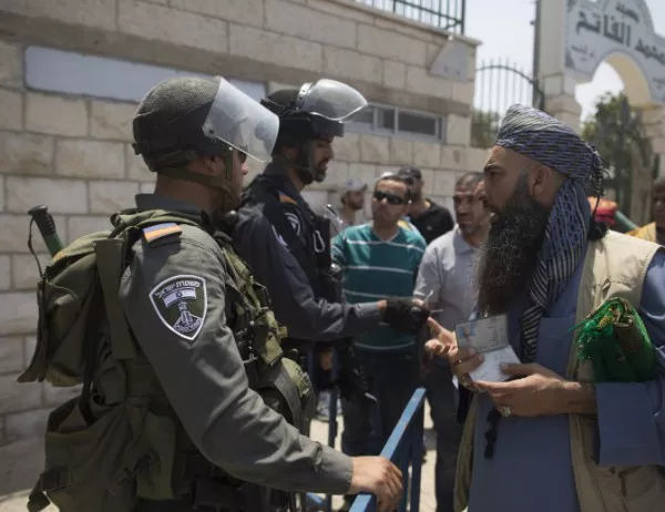 "Ал Кайда" осъди решението на САЩ за Йерусалим
