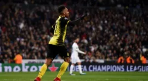 {{ otherArticle[0].article.title }}