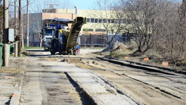 Асфалтират улици във Видин