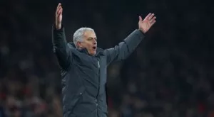 {{ otherArticle[0].article.title }}