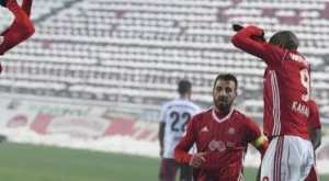 {{ otherArticle[0].article.title }}