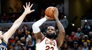 ЛеБрон изравни личния си рекорд за асистенции