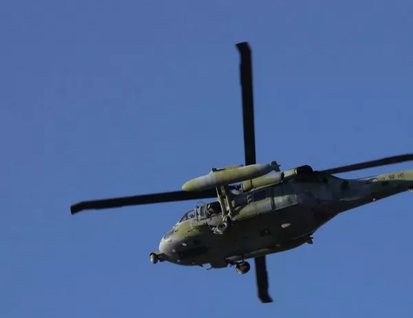 Хеликоптер скъса електропровод край с. Цалапица