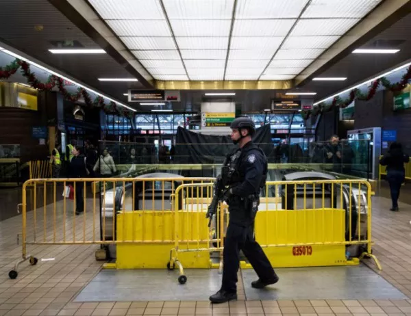 Нападение с нож в метрото в Ню Йорк