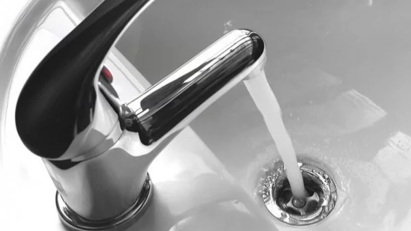 МРРБ предлага 1 лев за кубик вода за социално слабите