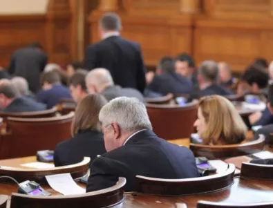 Нанков е най-разпитваният министър, най-питащите депутати са от БСП