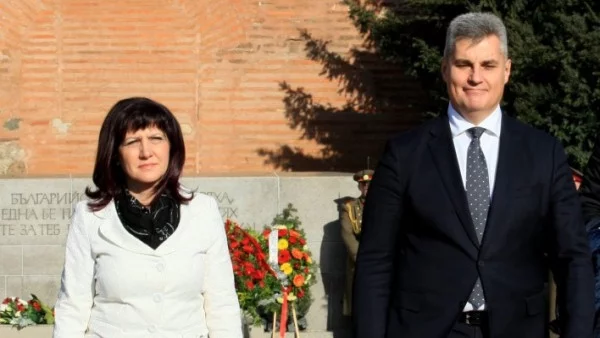 Ще помагаме на Черна гора да отвори процедурите си, за да влезе в ЕС