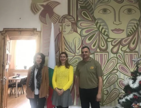 Ангелкова: Кадрите в туризма остава един от главните ни приоритети 