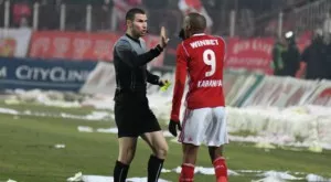 {{ otherArticle[0].article.title }}