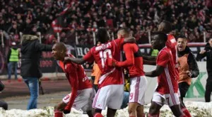 {{ otherArticle[0].article.title }}