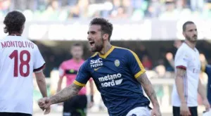 {{ otherArticle[0].article.title }}