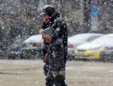Фандъкова помоли софиянци да не излизат с колите си - заради снега