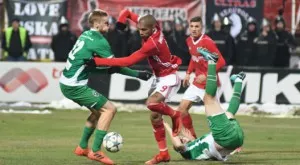 {{ otherArticle[0].article.title }}